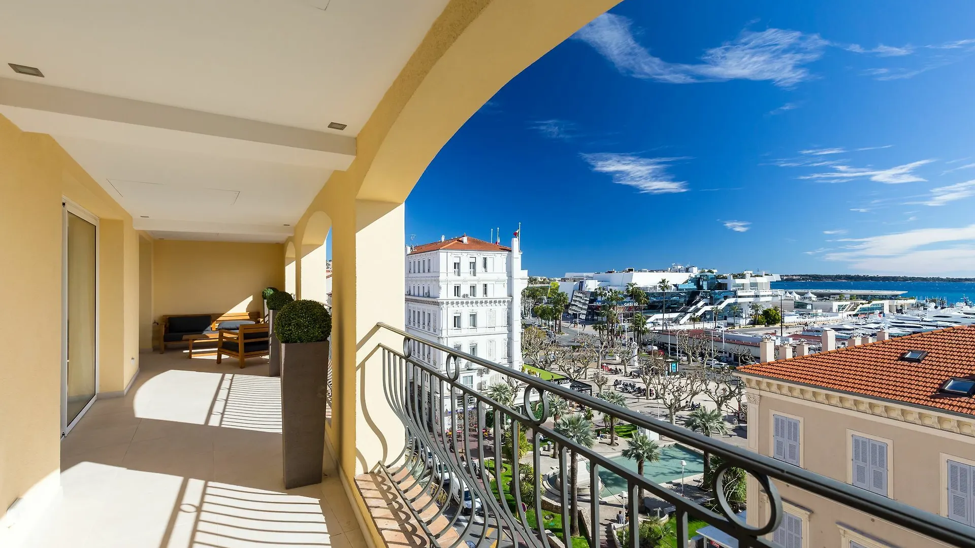 Palais View Apartman Cannes
