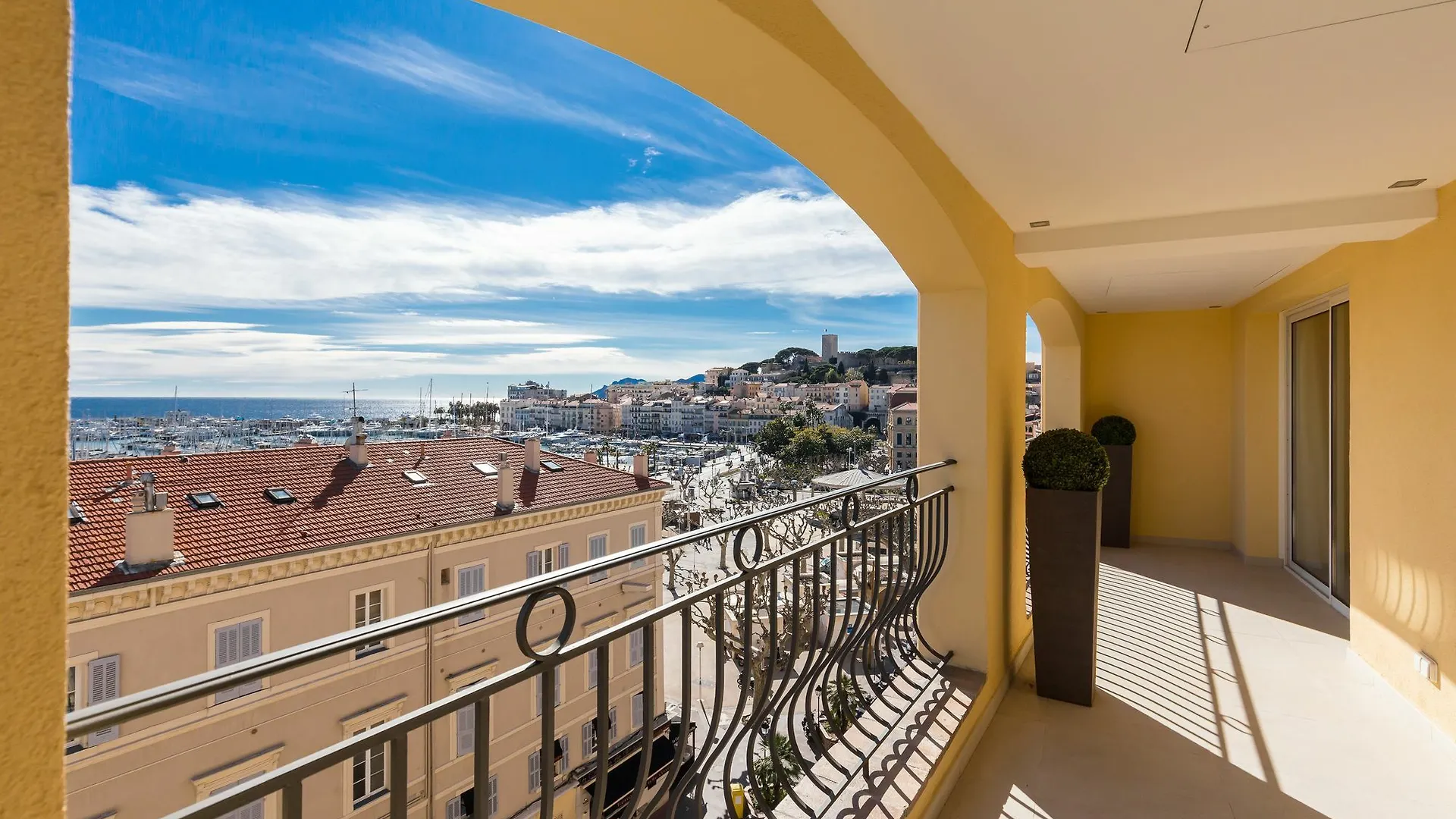 דירות קאן Palais View